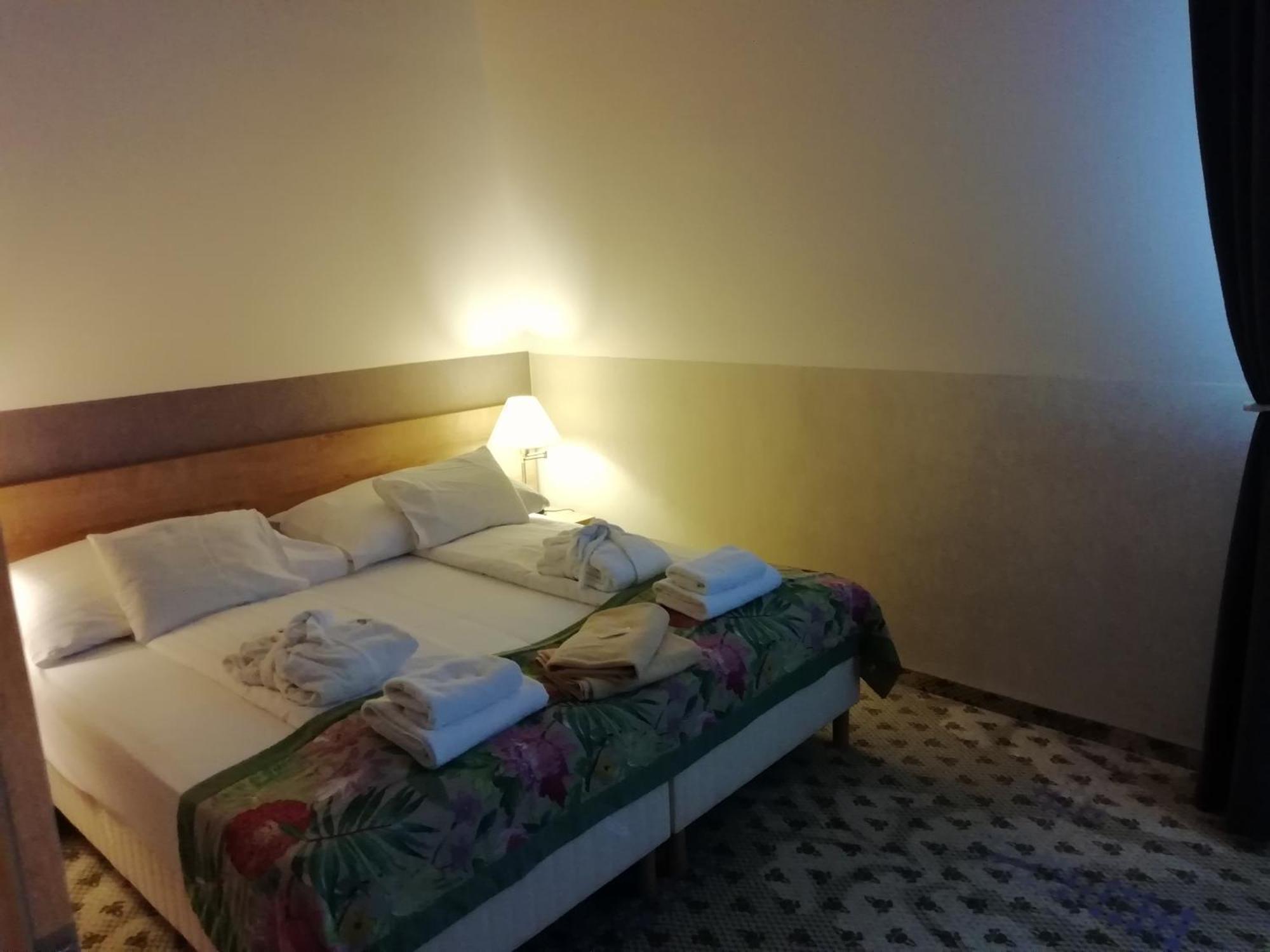 Batthyany Kuria Hotell Zalacsány Eksteriør bilde