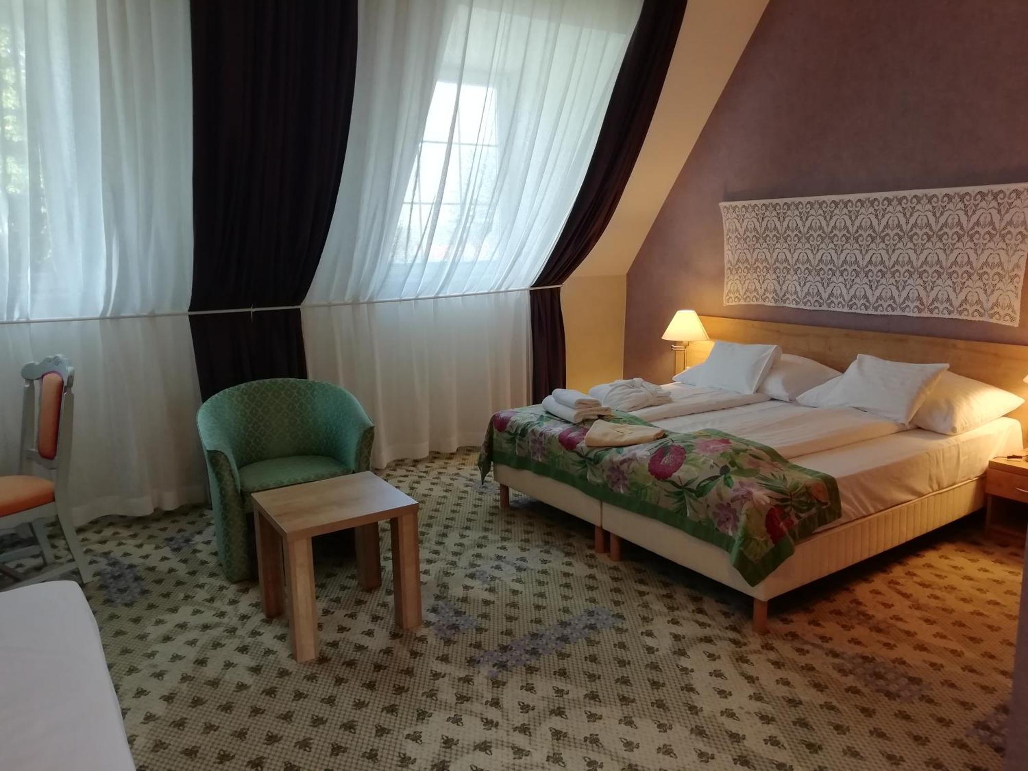 Batthyany Kuria Hotell Zalacsány Eksteriør bilde