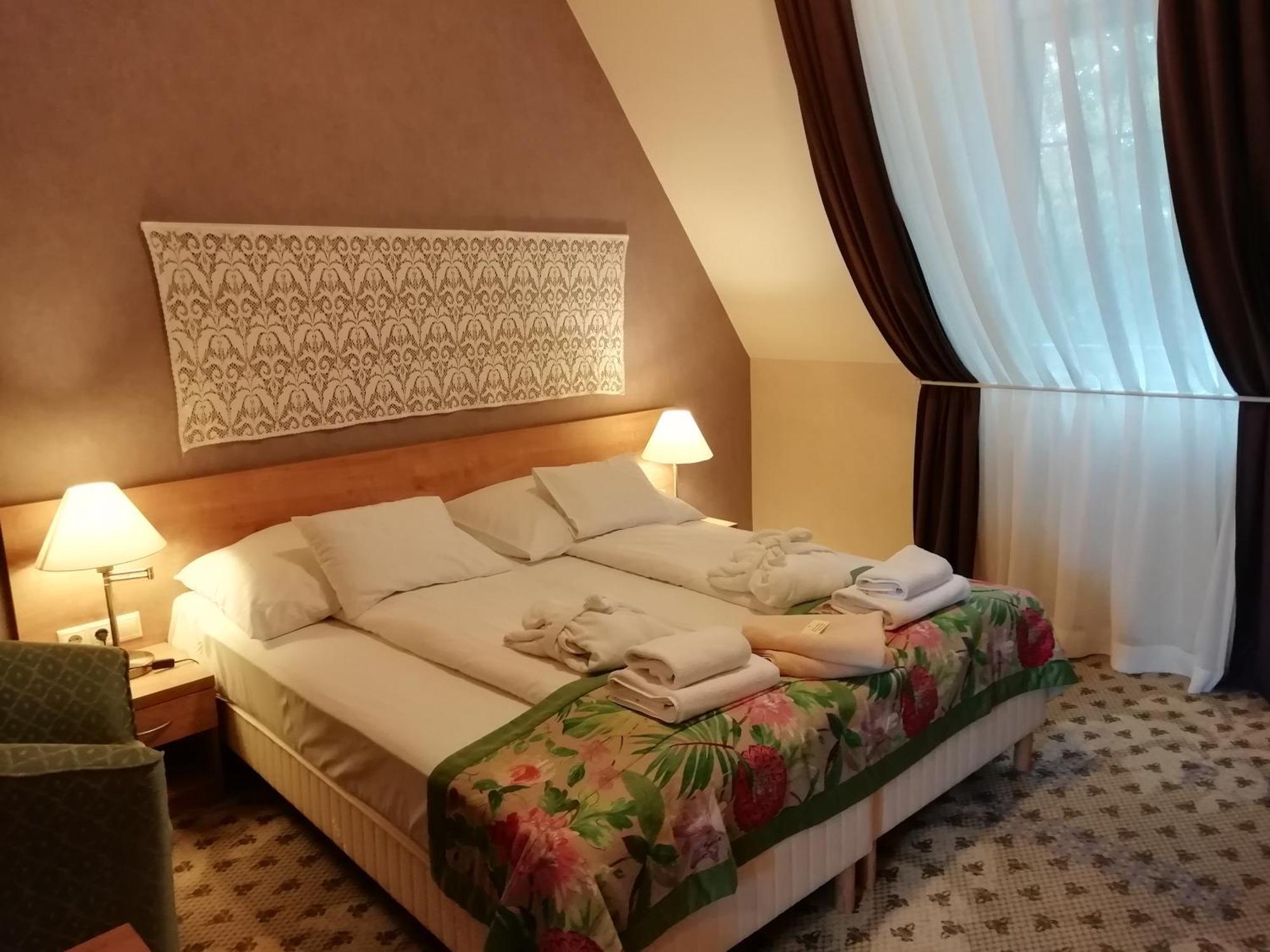 Batthyany Kuria Hotell Zalacsány Eksteriør bilde